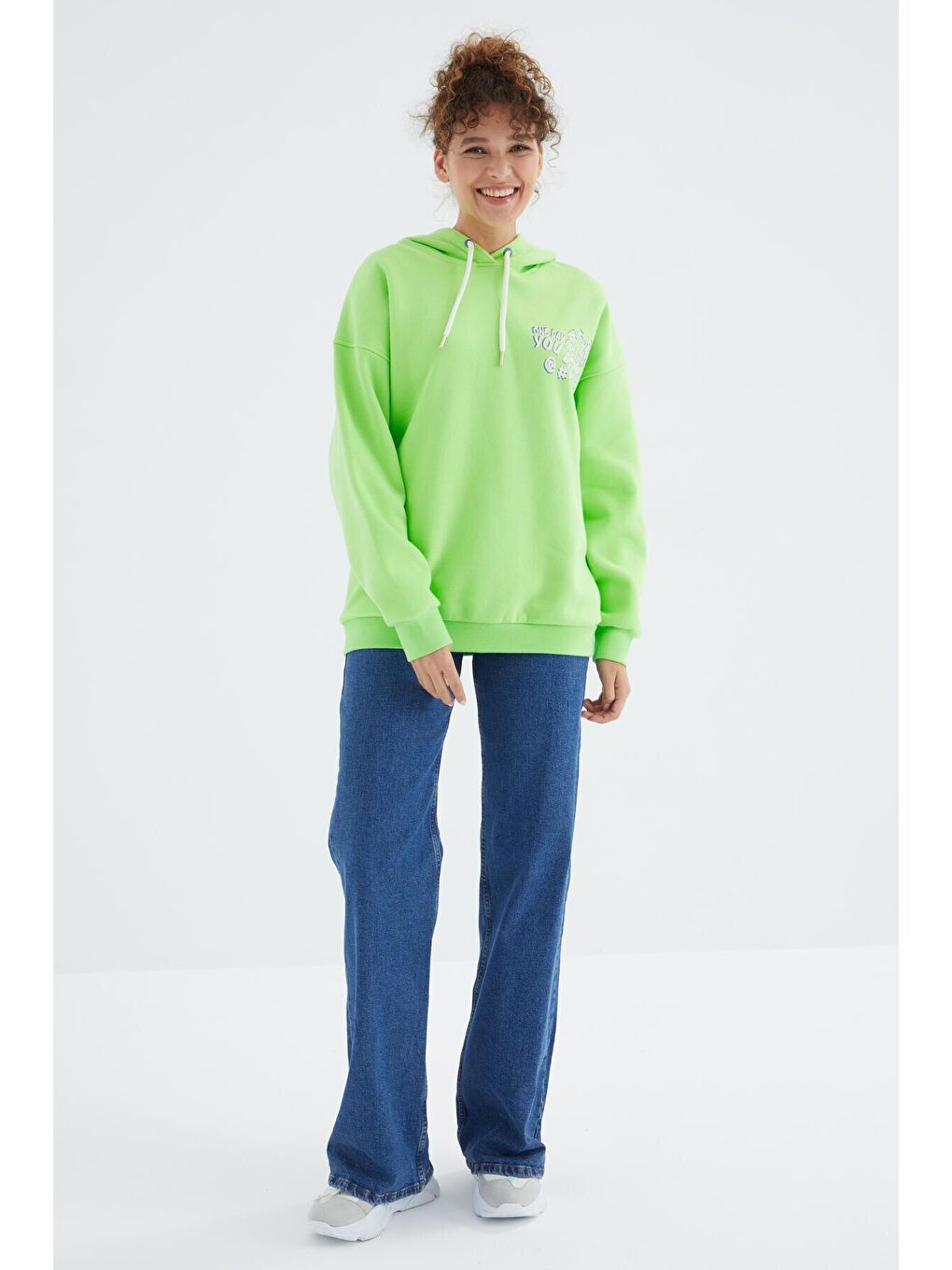 Fıstık Yeşil Kapüşonlu Sırt Baskı Detaylı Oversize Kadın Sweatshirt - 97249-1