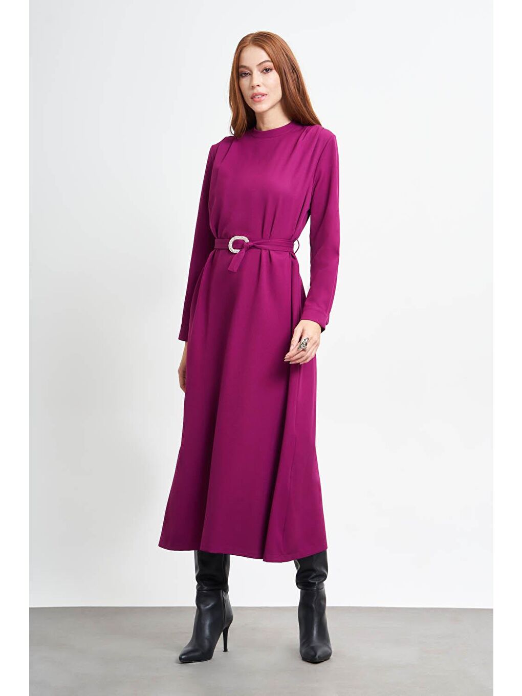 Pembe Taş Tokalı Gül Kurusu Elbise