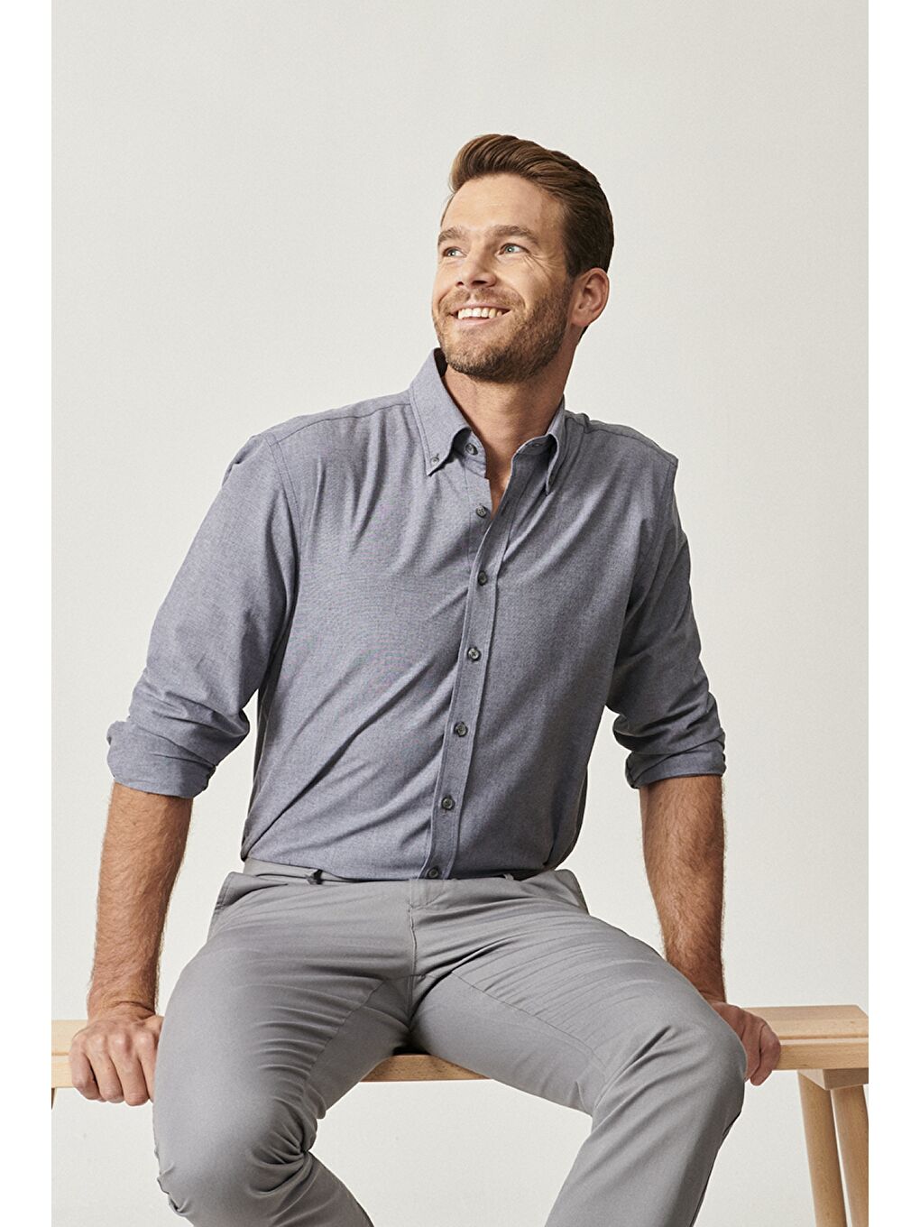 Erkek Antrasit Slim Fit Dar Kesim Düğmeli Yaka Pamuklu Oxford Gömlek-2