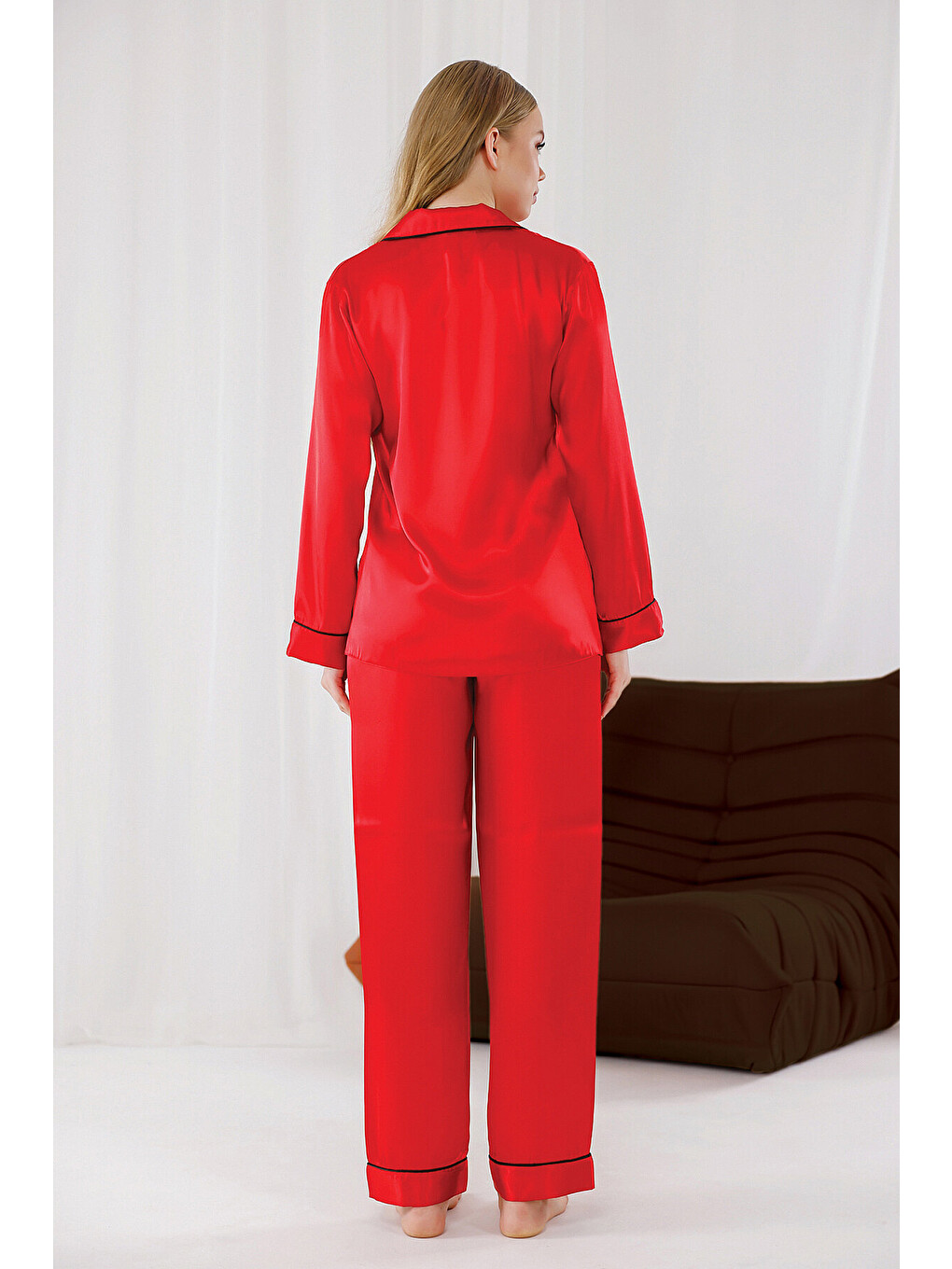 Kırmızı Saten Siyah Biyeli Pijama Takımı-1
