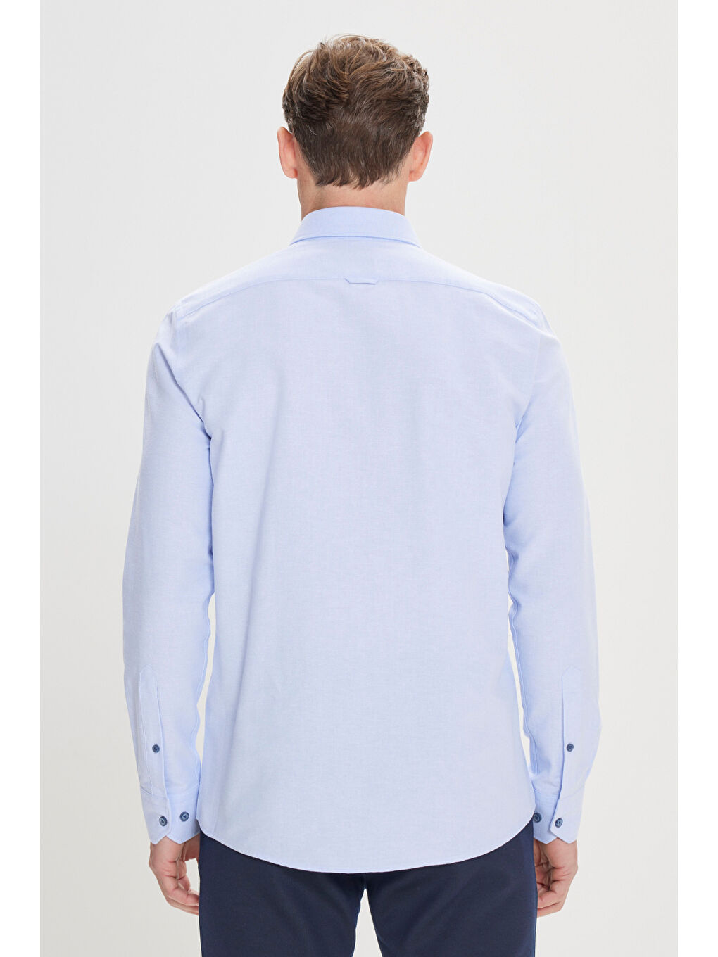 Erkek Açık Mavi Slim Fit Dar Kesim Düğmeli Yaka Pamuklu Oxford Gömlek-4