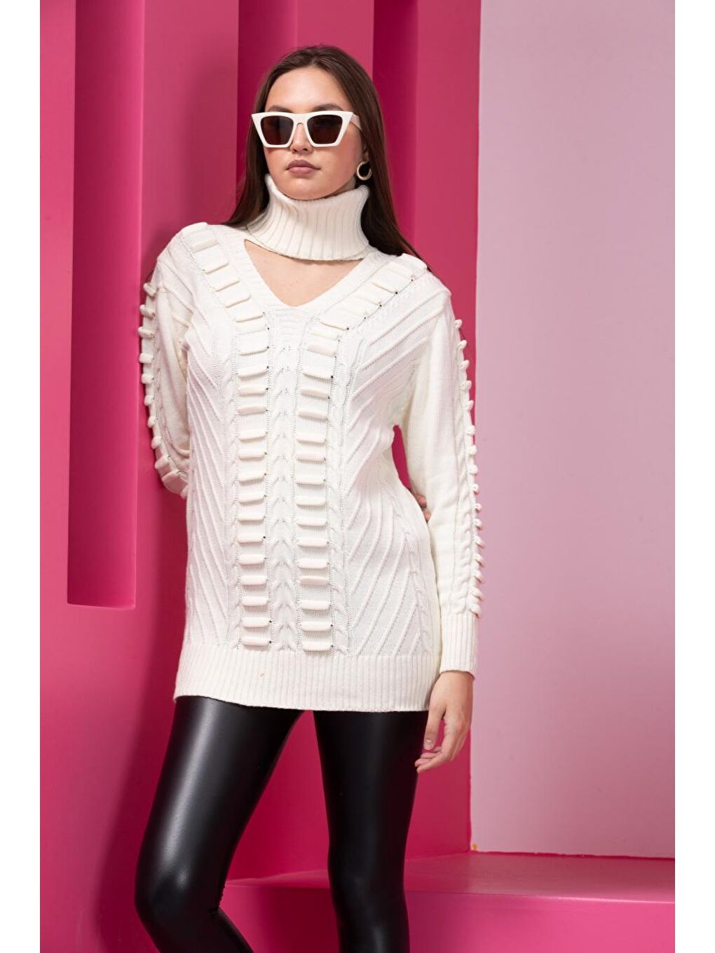 Ekru Kadın Önü Yığmalı Triko Kazak