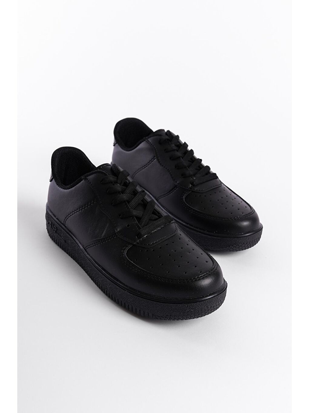 Siyah Klasik Düz Kadın Sneaker-1