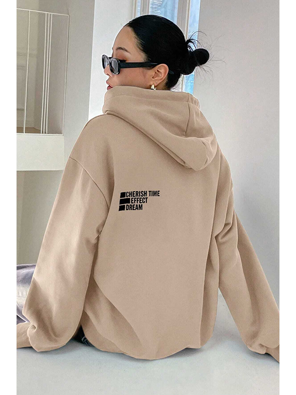 uyguntarz Bej Unisex Cherish Time Baskılı Sweatshirt - 1