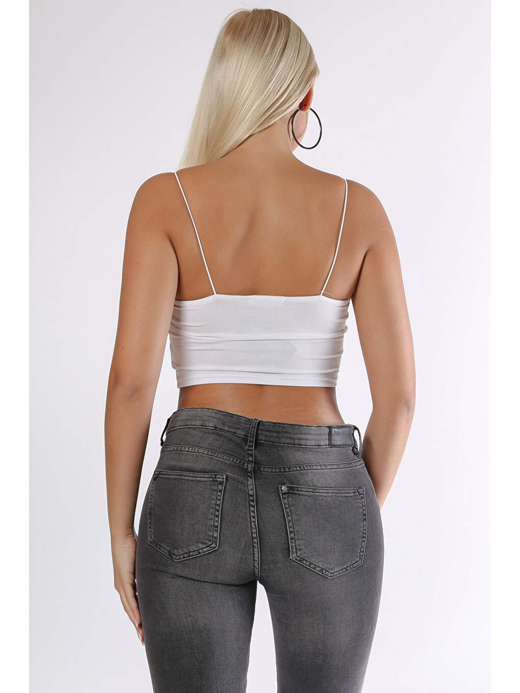 Beyaz Askılı Örme Crop-1