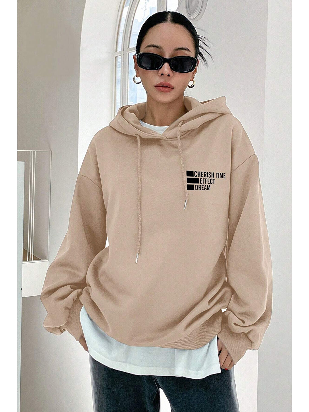 uyguntarz Bej Unisex Cherish Time Baskılı Sweatshirt