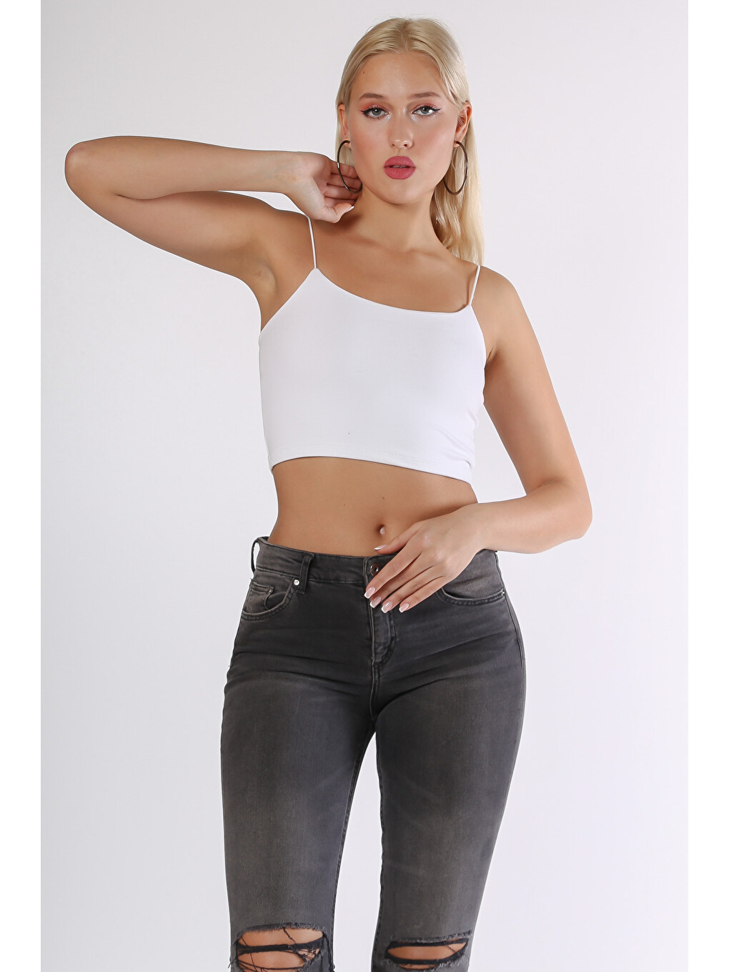 Beyaz Askılı Örme Crop-3