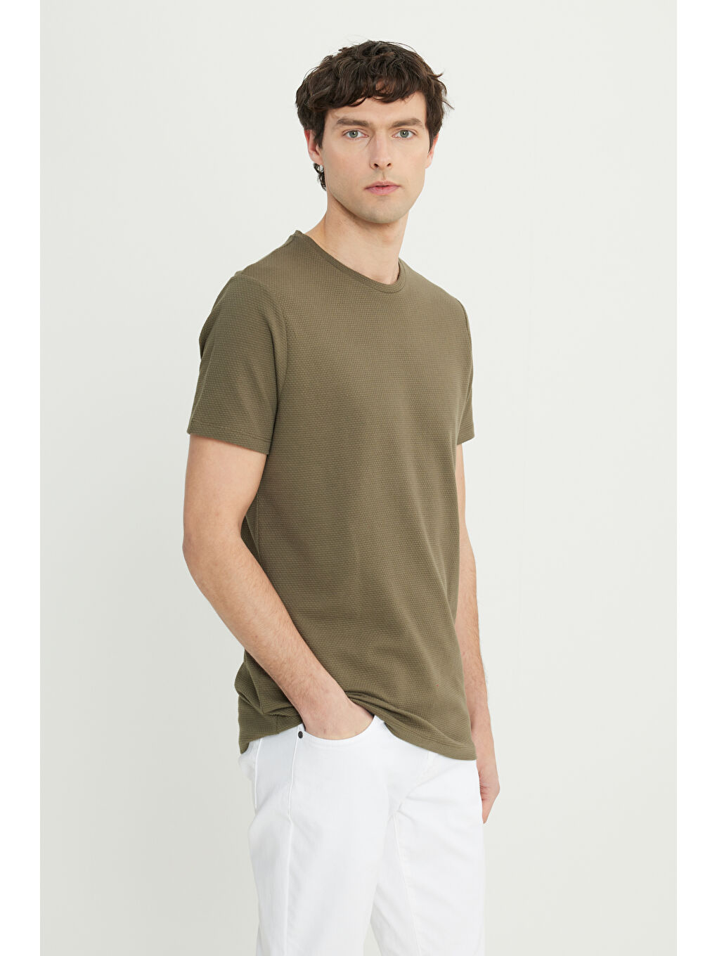 Erkek Haki Pamuklu Slim Fit Dar Kesim Bisiklet Yaka Esnek Tişört-2