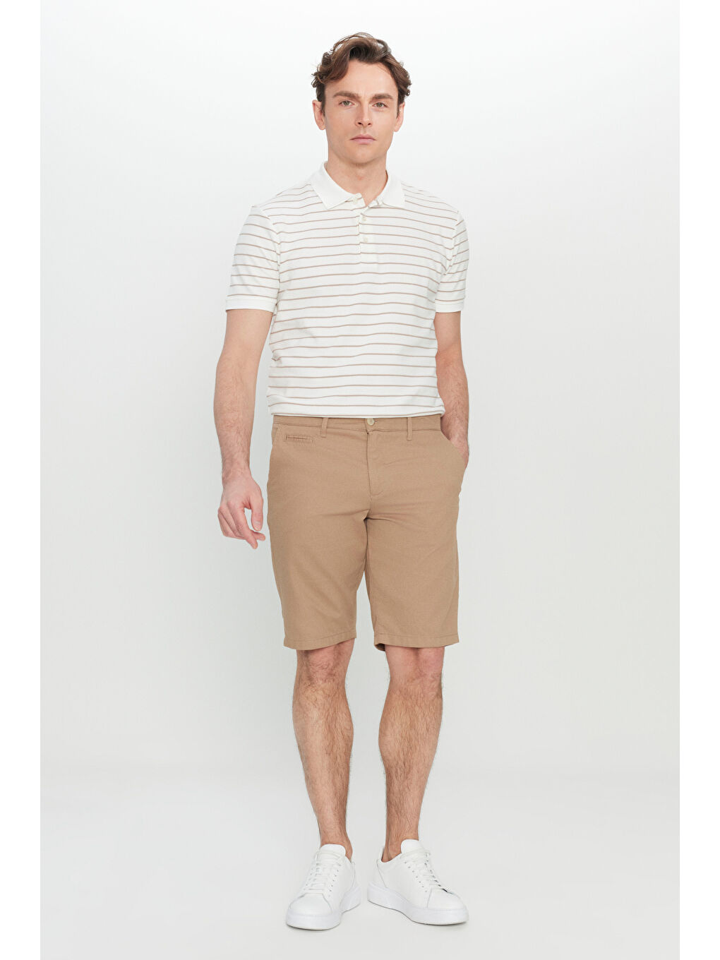 Bej Erkek Vizon Slim Fit Dar Kesim Yan Cepli Gofre Desenli Şort-1