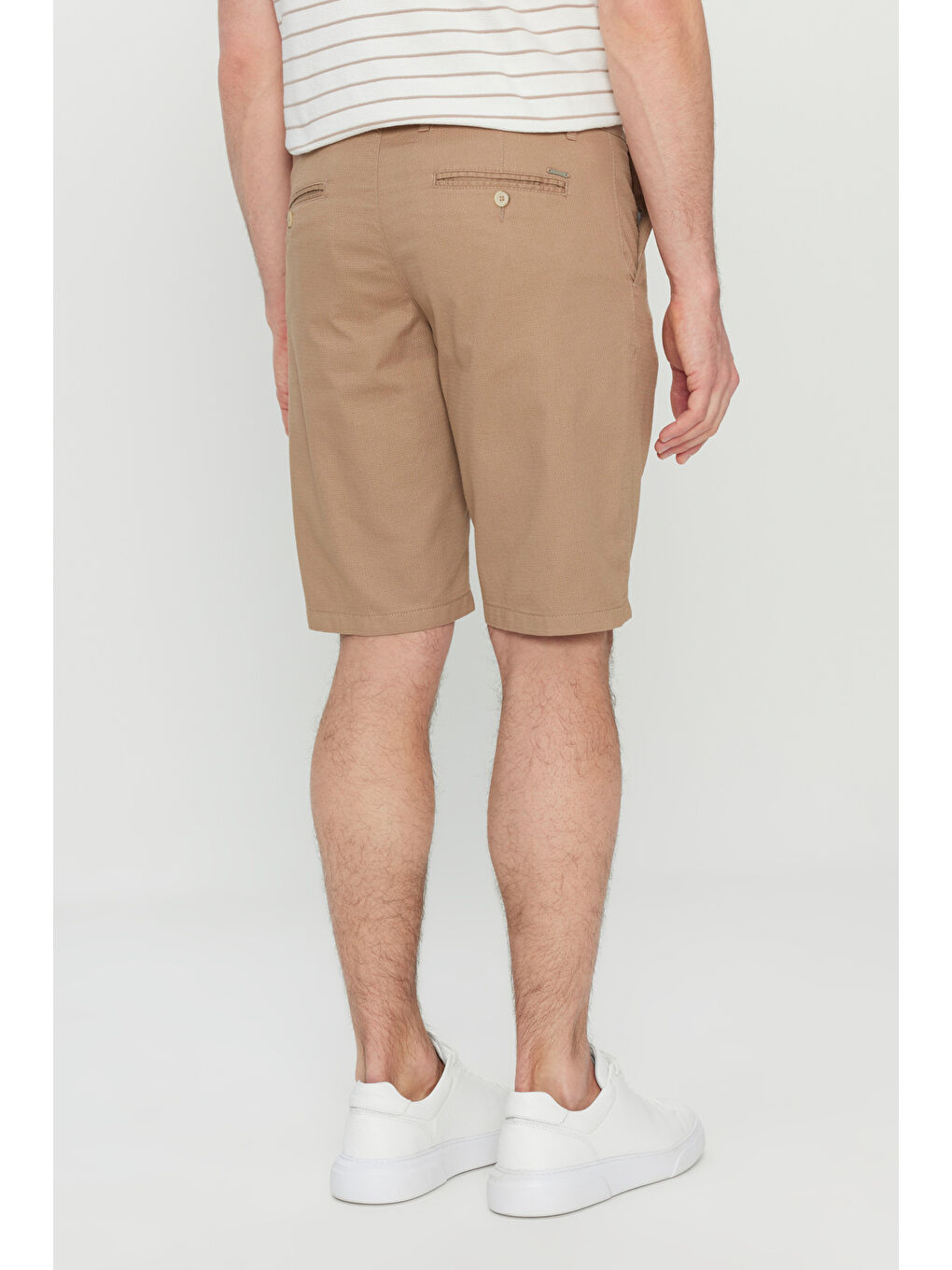 Bej Erkek Vizon Slim Fit Dar Kesim Yan Cepli Gofre Desenli Şort-4