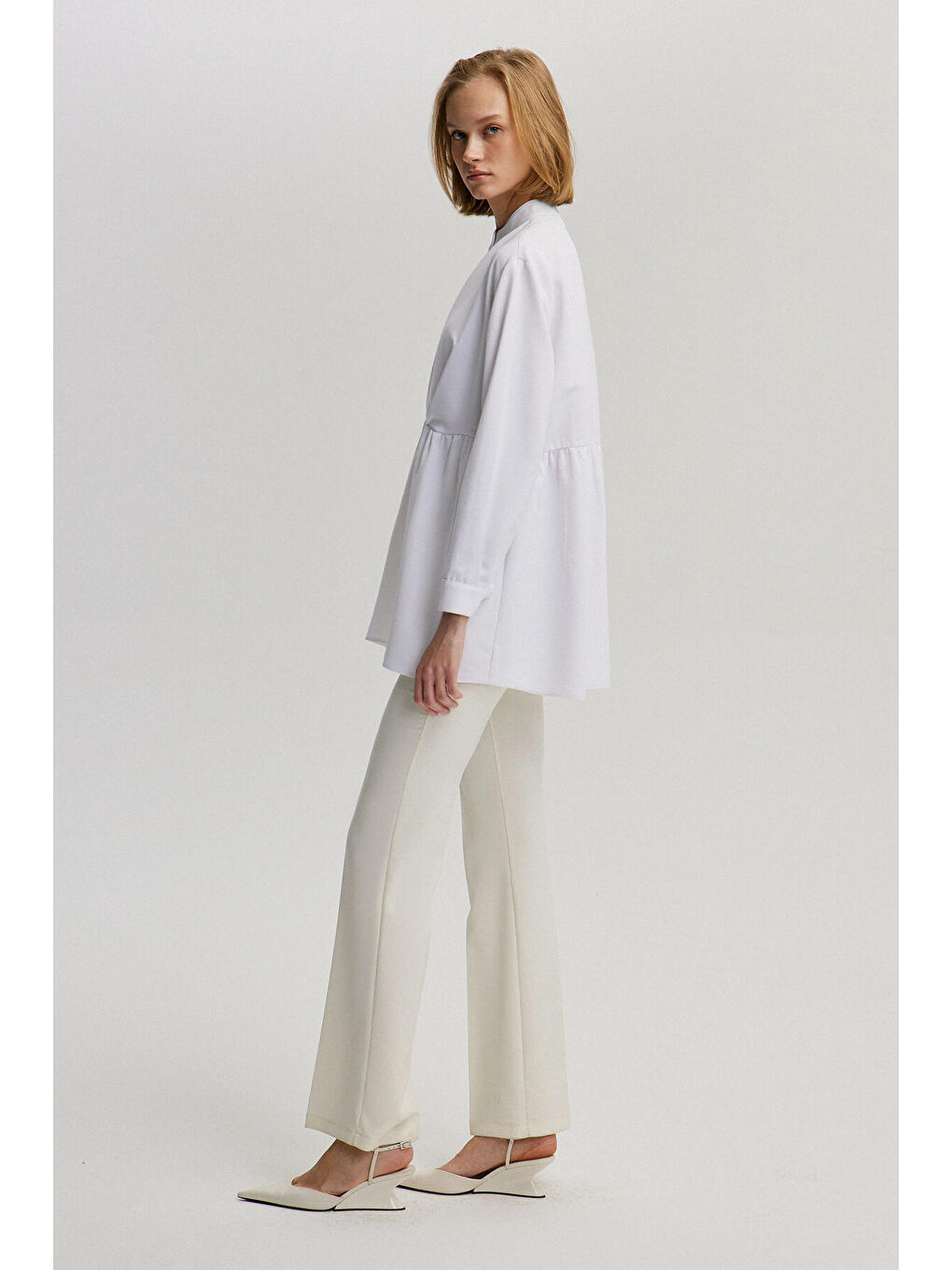 Beyaz Büzgü Detaylı Poplin Tunik-2