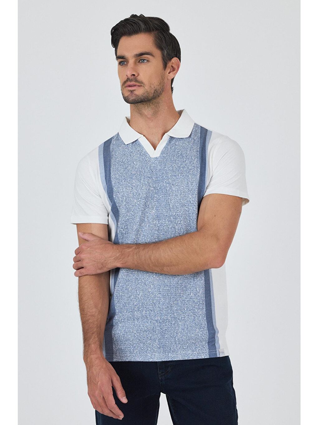 İndigo Kısa Kol Baskılı Suprem İtalyan Yaka Cepsiz Slim Fit Tişört 1011250123-2