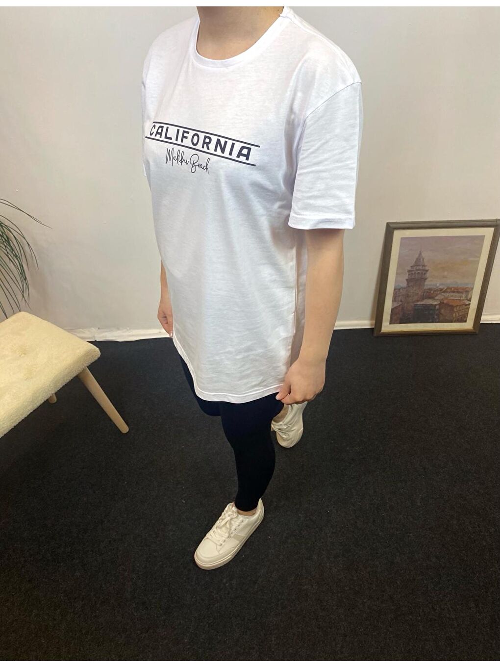 Beyaz Kadın Bisiklet Yaka Oversize Fit Californıa Baskılı Tişort SPR24tsk304-1