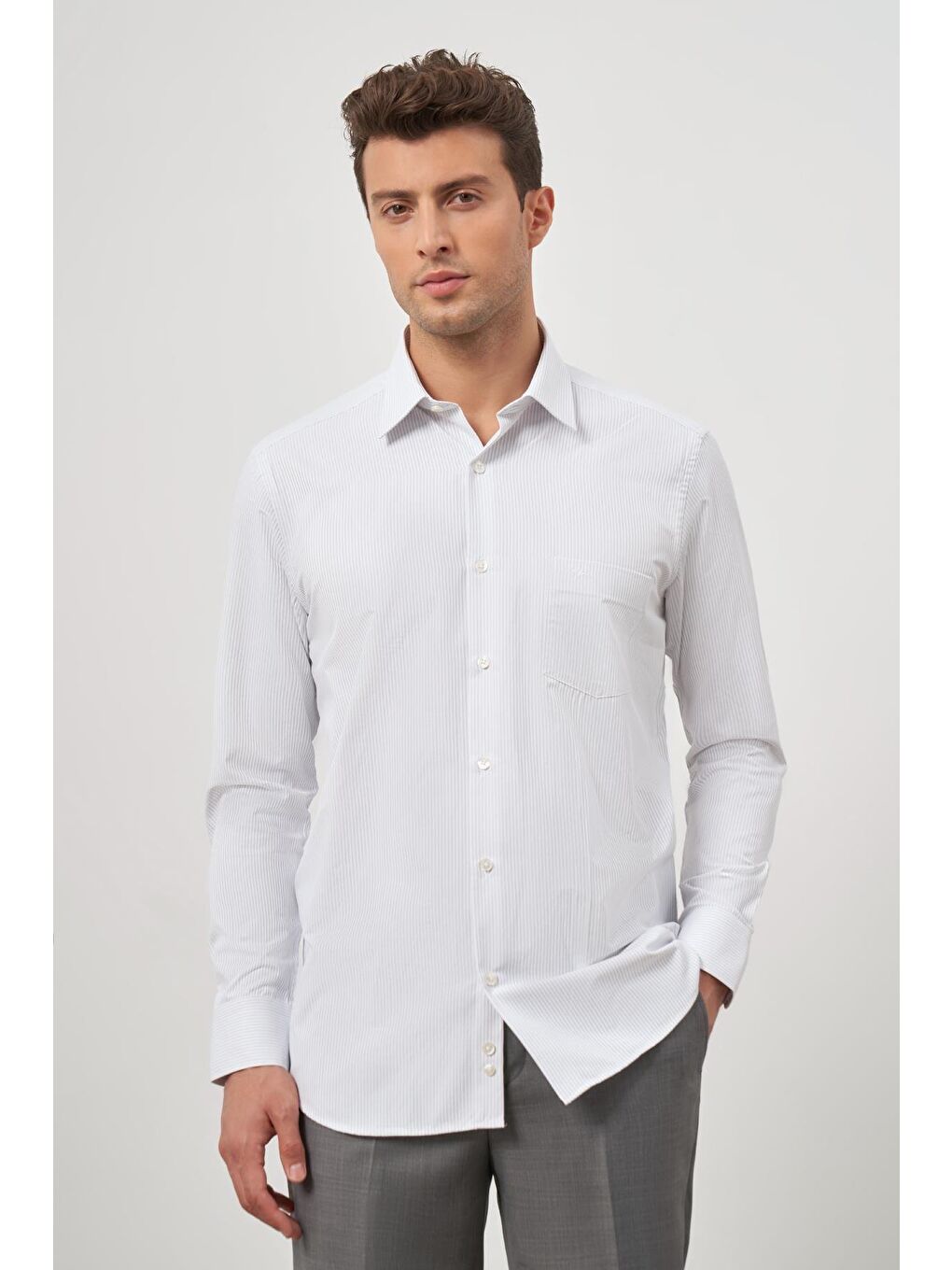 Beyaz Uzun Kol Kendinden Armürlü Cepli Pamuklu Classic Comfort Fit Gömlek 1004245155