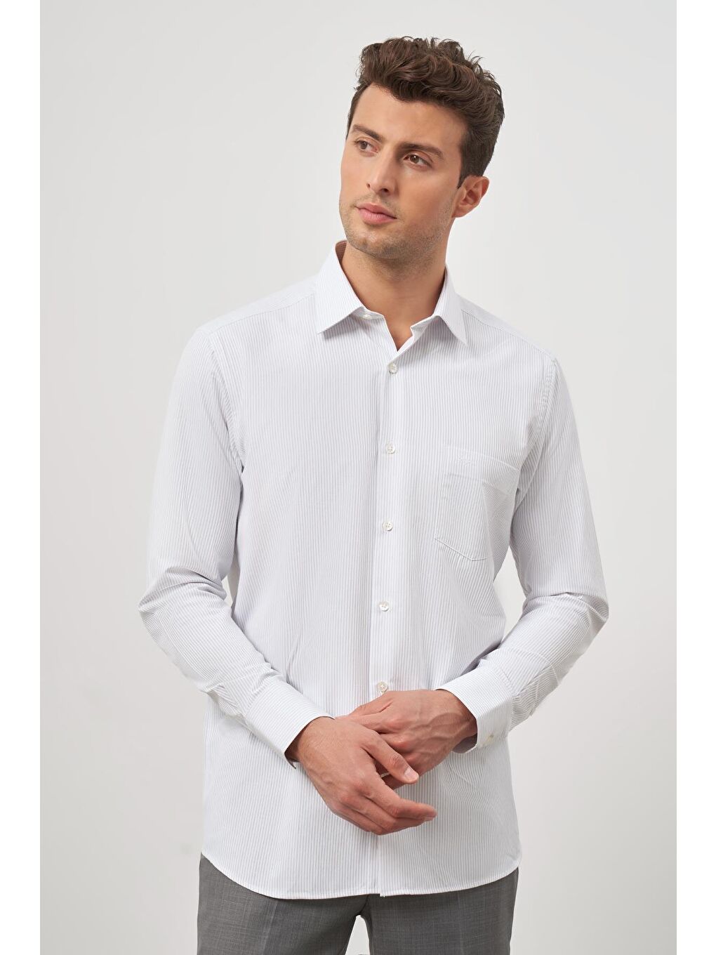 Beyaz Uzun Kol Kendinden Armürlü Cepli Pamuklu Classic Comfort Fit Gömlek 1004245155-4