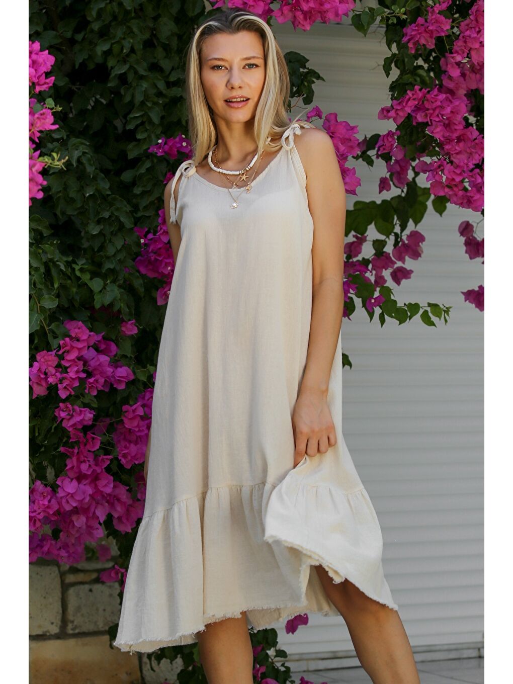 Ekru Askılı Yıkamalı Etek Ucu Fırfırlı Dokuma Casual Pamuklu Elbise-1