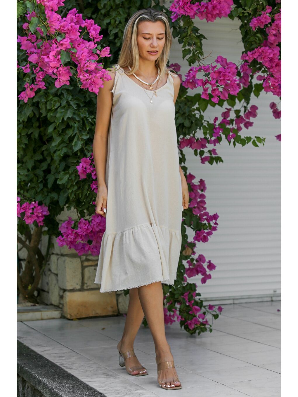 Ekru Askılı Yıkamalı Etek Ucu Fırfırlı Dokuma Casual Pamuklu Elbise-5