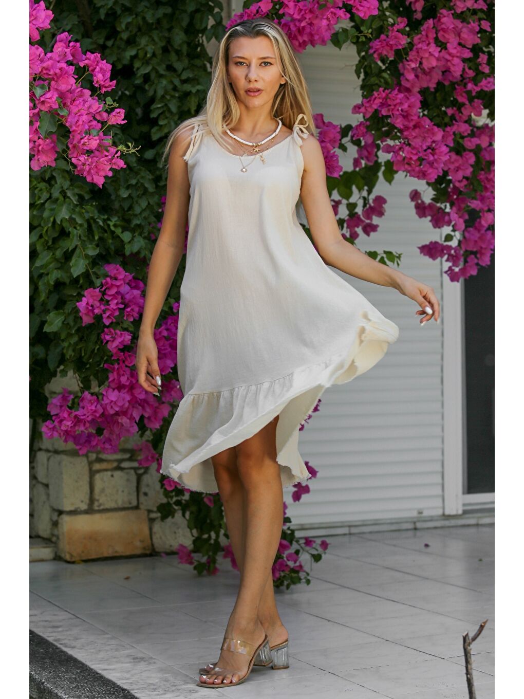 Ekru Askılı Yıkamalı Etek Ucu Fırfırlı Dokuma Casual Pamuklu Elbise-6