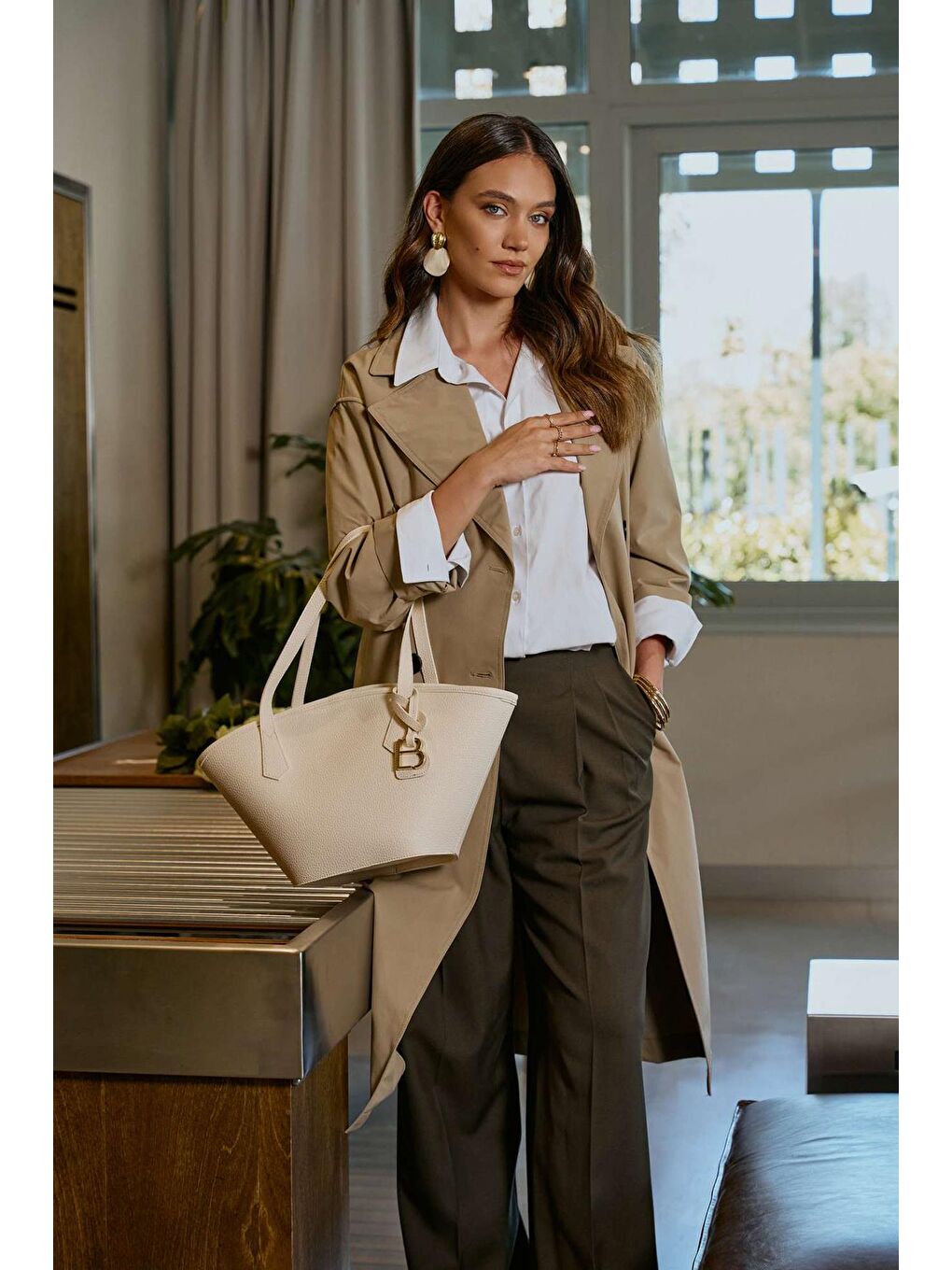 Ekru Kadın Çapraz Askılı El ve Omuz Çantası-3