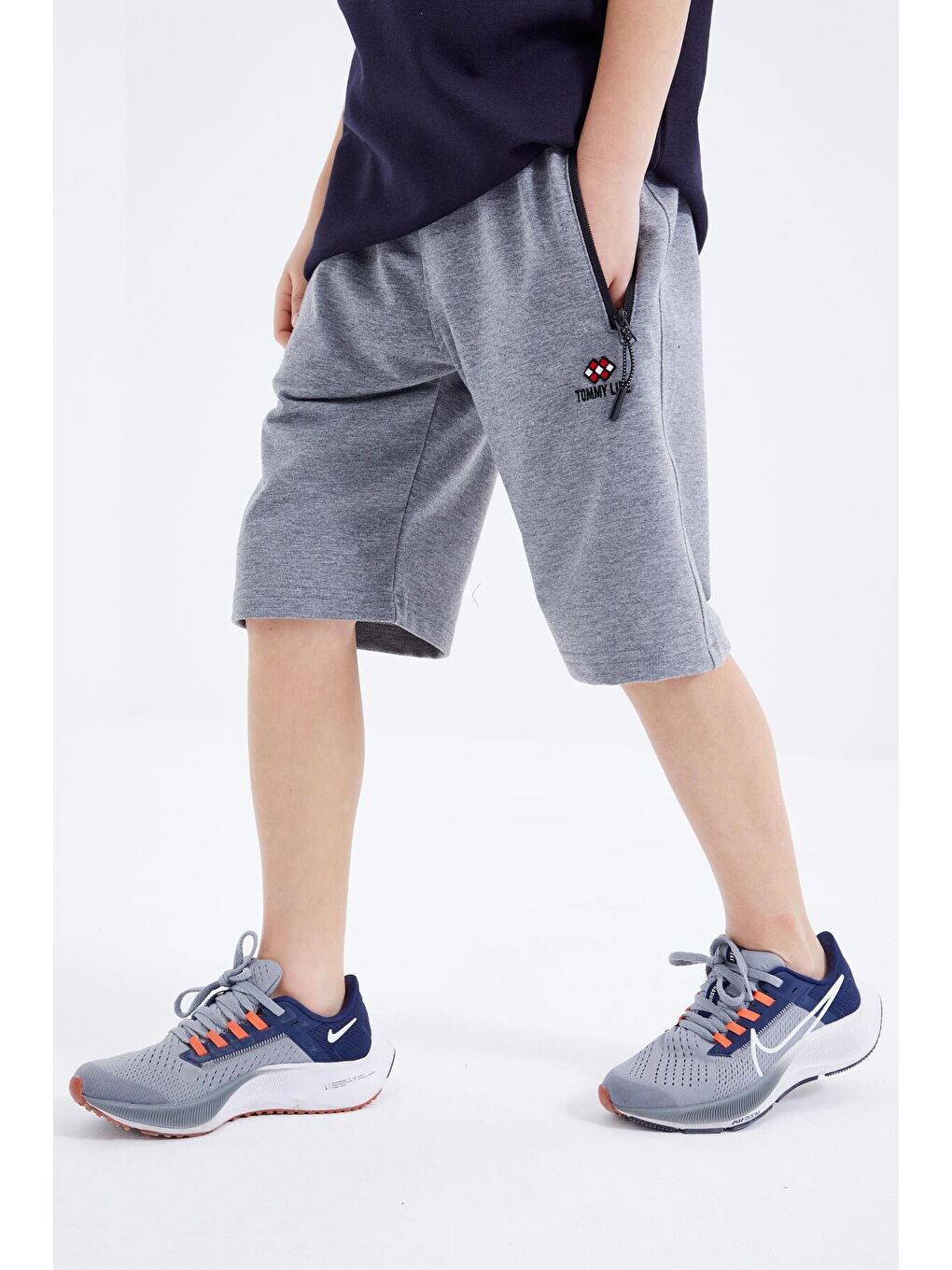 Gri Melanj Basic Fermuar Cepli Bağcıklı Erkek Çocuk Şort  - 10879-1