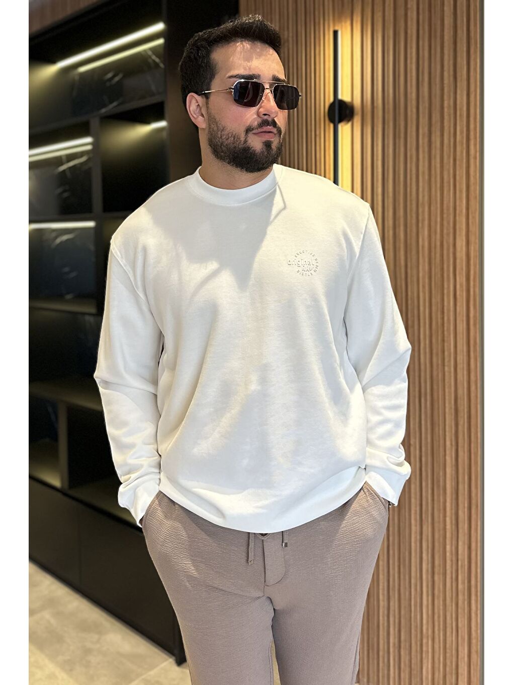 Ekru Erkek Bisiklet Yaka Sweatshirt-1