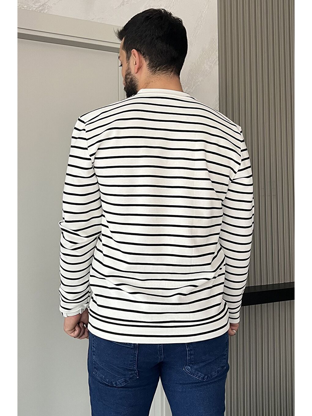 Ekru Erkek Bisiklet Yaka Çizgi Desenli Sweatshirt-3