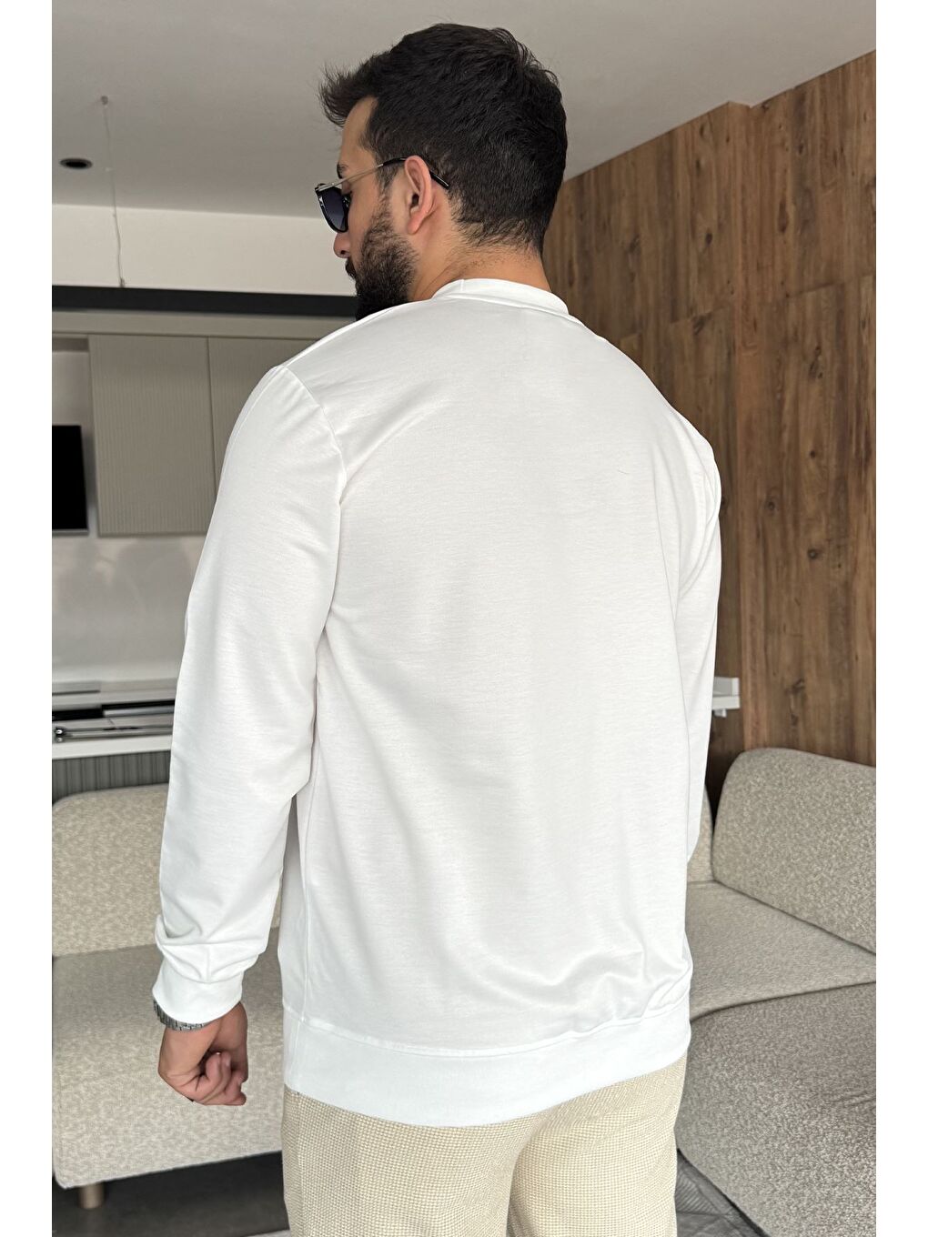 Ekru Erkek Bisiklet Yaka Basic Sweatshirt-3