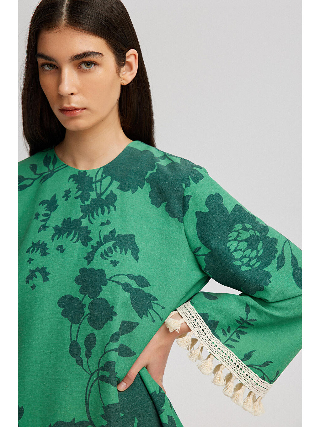 Yeşil Püskül Dantel Detaylı Doğal Dokulu Tunik-4