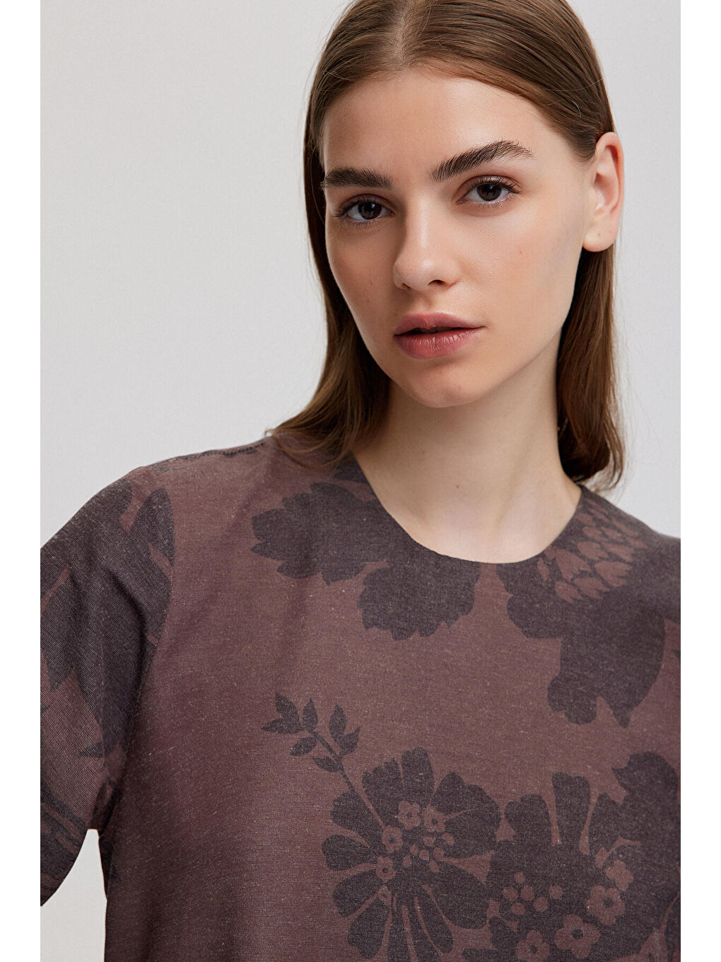 Kahverengi Püskül Dantel Detaylı Doğal Dokulu Tunik-4