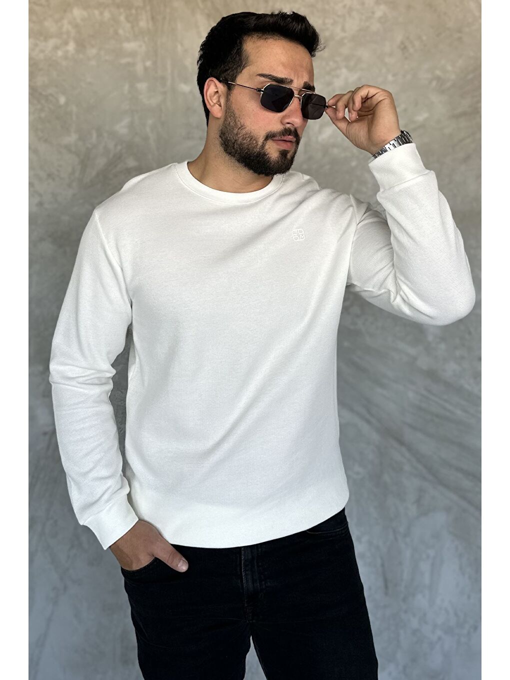 Ekru Bisiklet Yaka Baskı Detaylı Erkek Sweatshirt