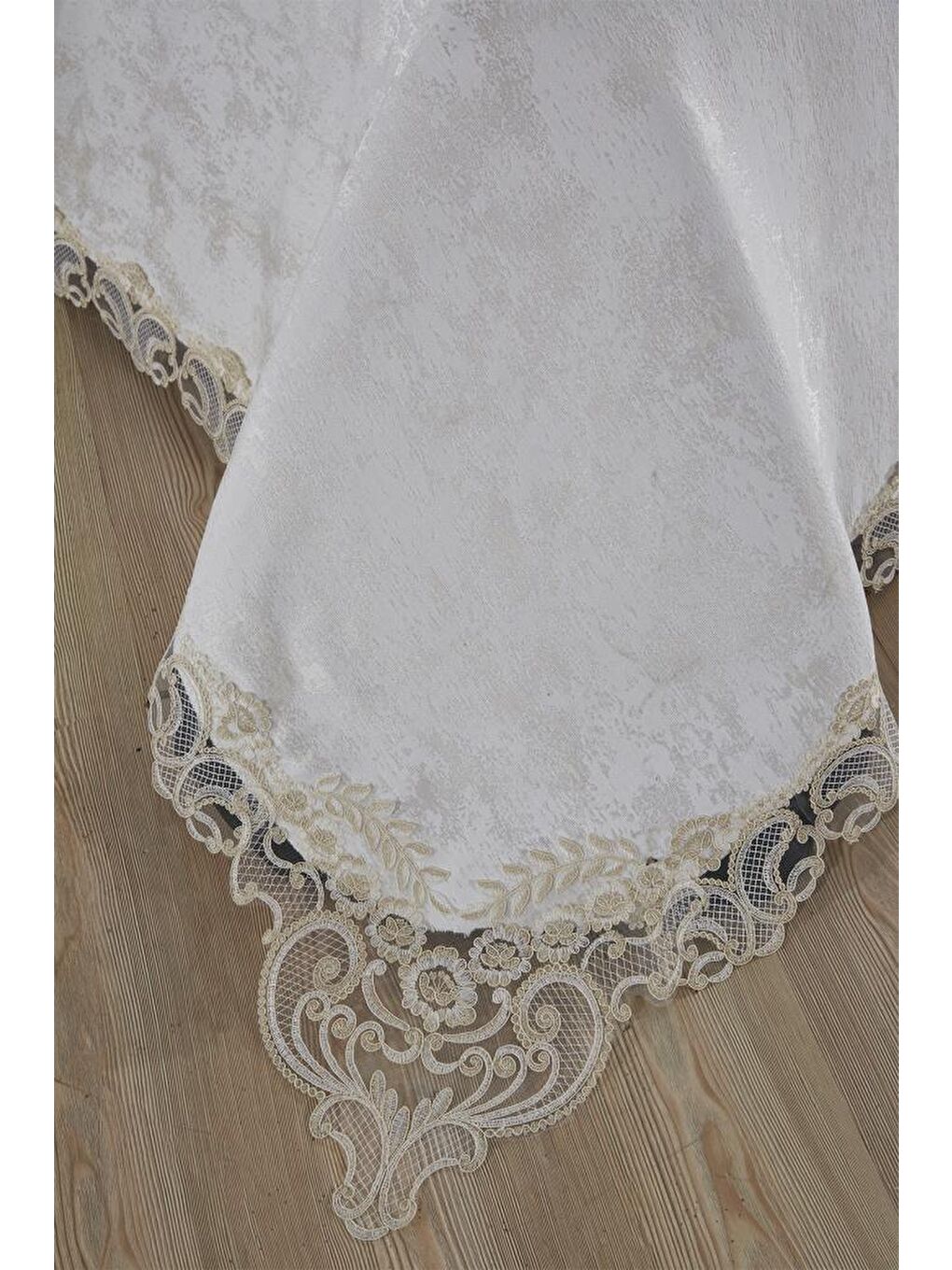 Karışık Fransız Dantelli Flux Çift Kişilik Yatak Örtüsü 230x250 cm-1