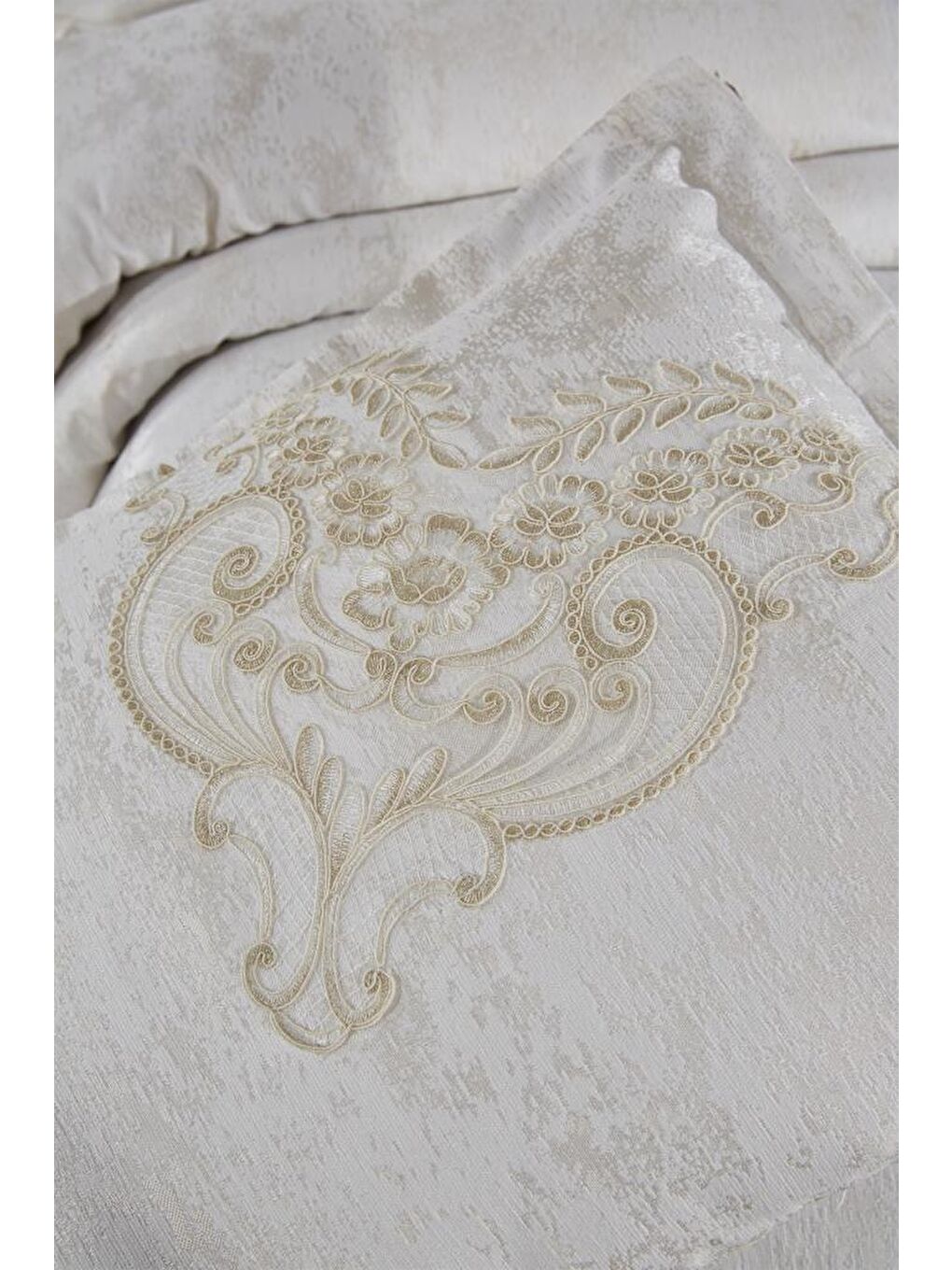 Karışık Fransız Dantelli Flux Çift Kişilik Yatak Örtüsü 230x250 cm-4