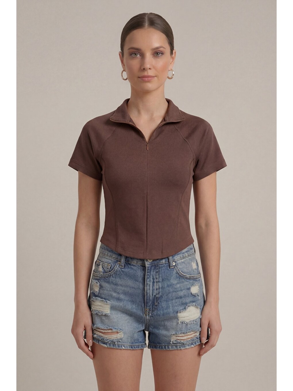 Kahverengi Kadın Crop Tişört Fermuarlı Yarım Balıkçı Yaka Slim Fit Esnek Body-7