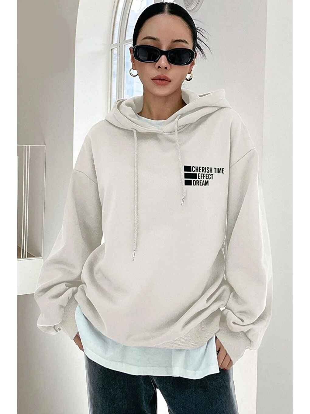 uyguntarz Beyaz Cherish Time Baskılı Sweatshirt