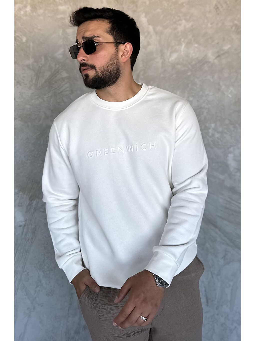 Ekru Ön Nakışlı Bisiklet Yaka Üç İplik Erkek Sweatshirt