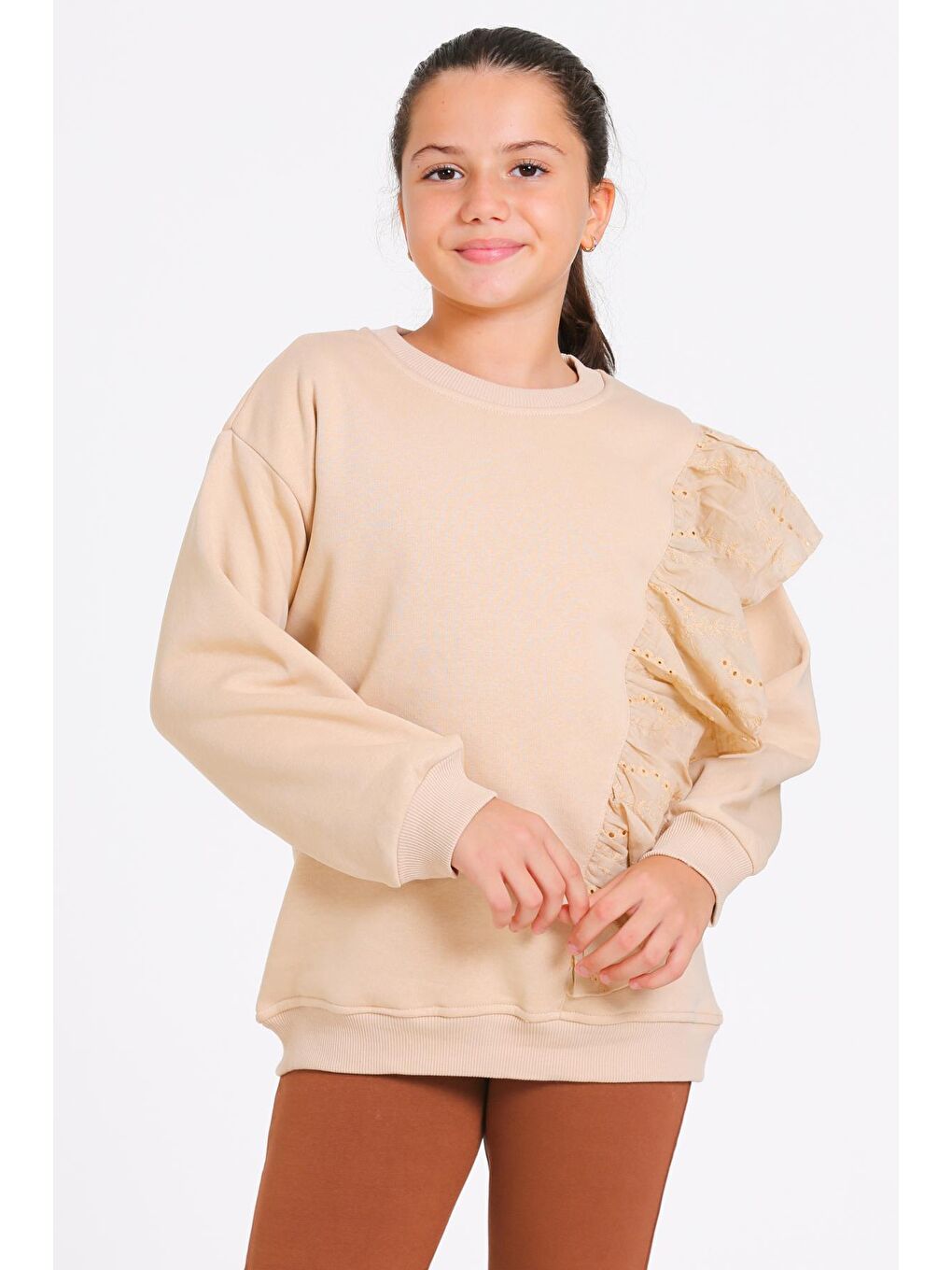 Kız Çocuk Bej Bisiklet Yaka Dantel Detaylı 4-12 Yaş Sweatshirt - 23177-4
