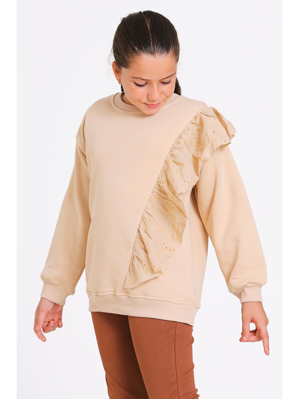Kız Çocuk Bej Bisiklet Yaka Dantel Detaylı 4-12 Yaş Sweatshirt - 23177-4-2