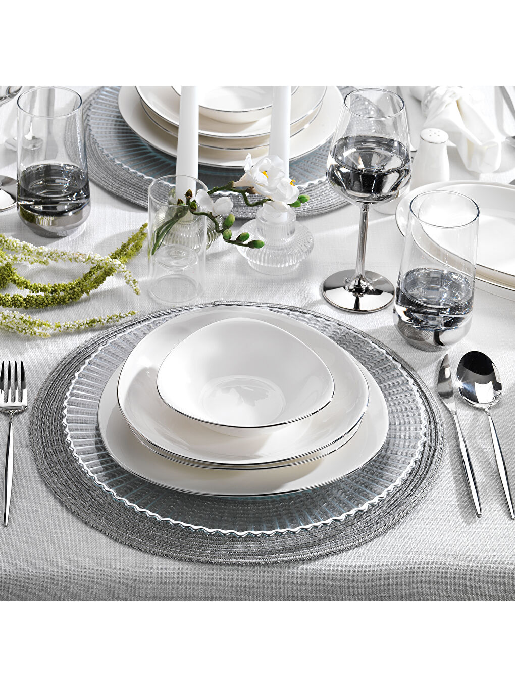 Beyaz Dina Yemek Takımı-56 Parça-Platin-2
