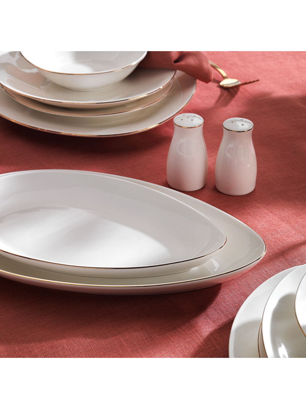 Beyaz Dina Yemek Takımı-56 Parça-Altın-4