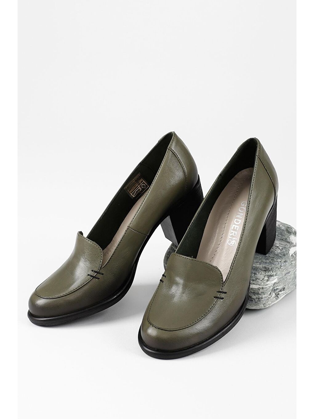 HAKİ  Hakiki Deri Yuvarlak Burun Kalın Orta Topuklu Kauçuk Taban Kadın Loafer Ayakkabı 24070