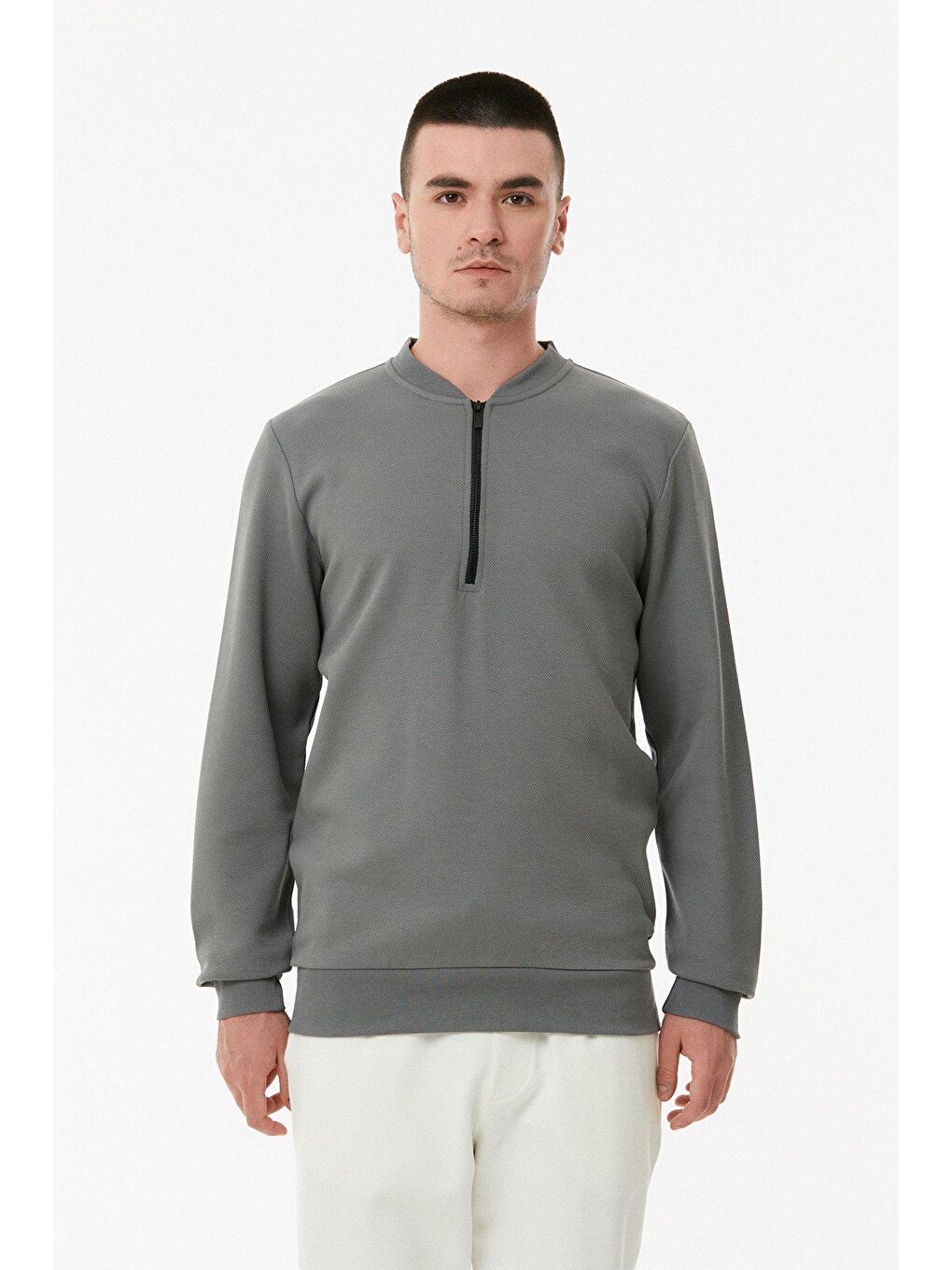 Gri Yarım Fermuarlı Sweatshirt-4