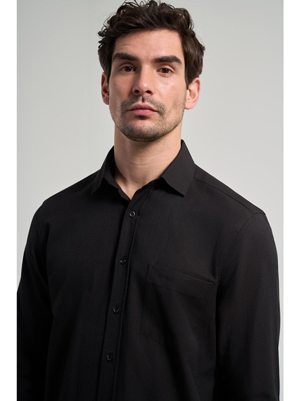 Siyah Sert Yaka Düz Classic Pamuklu Comfort Fit Gömlek 1004250213-3