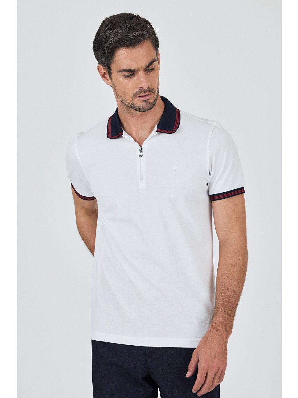 Beyaz Kısa Kol Düz Pike Polo Yaka Cepsiz %100 Pamuk Slim Fit Tişört 1011250130