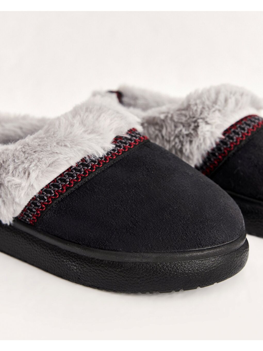 Siyah Kadın Etnik Desenli Ev İçi Ayakkabı - Emma-1