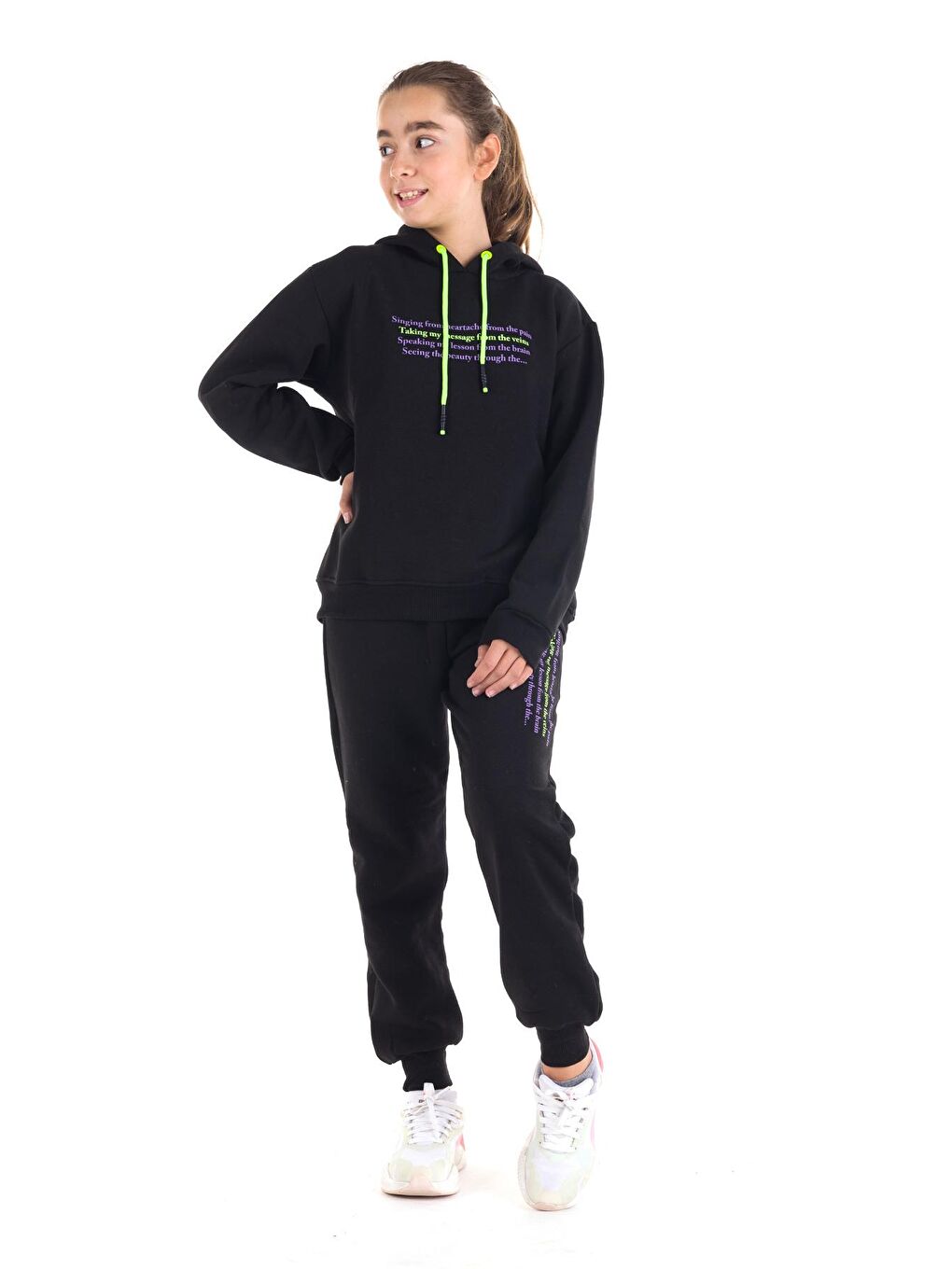 Siyah Kız Çocuk Renkli Yazı Baskılı Kapüşonlu Eşofman Takımı 14121-2