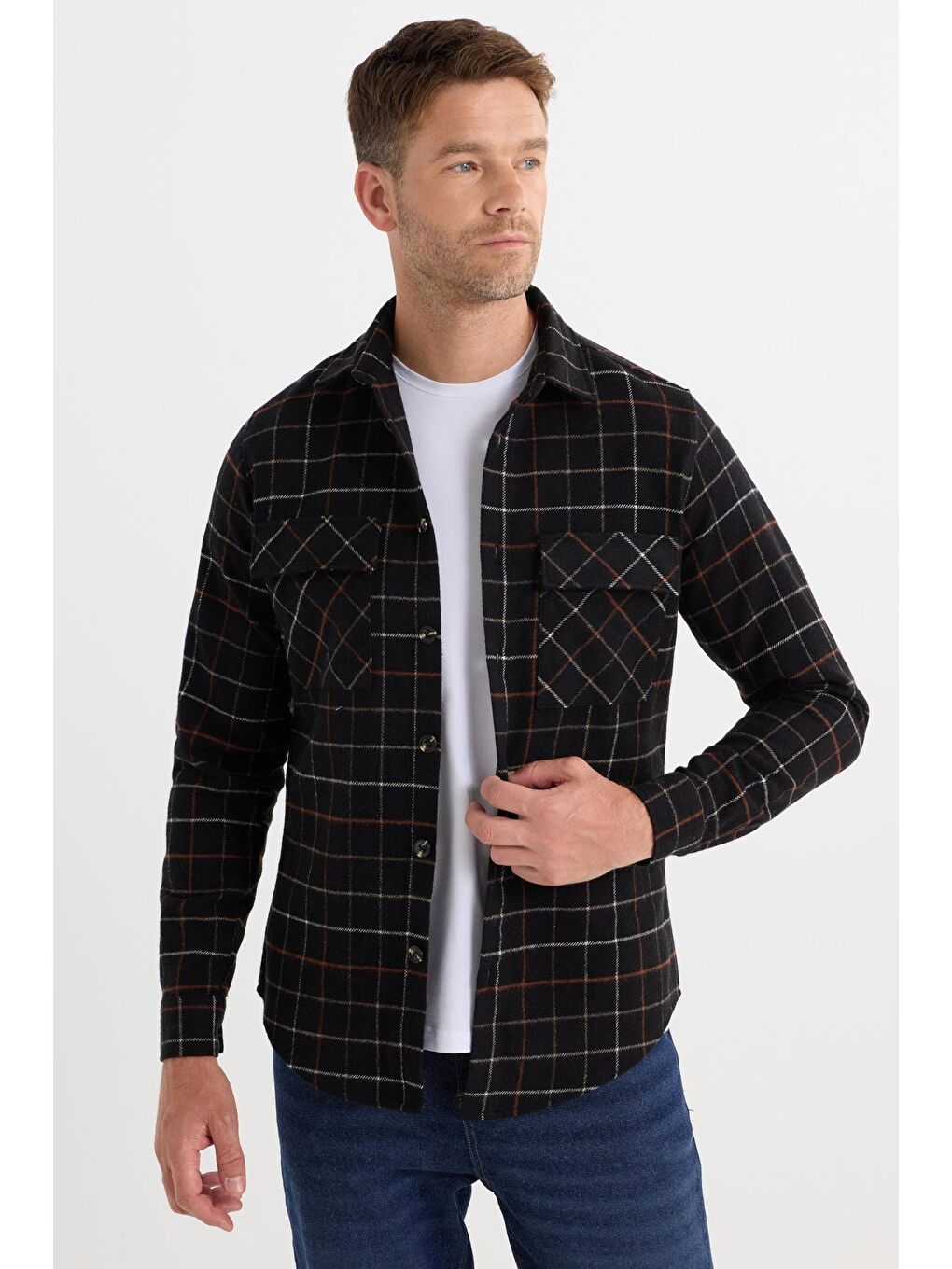 Karışık Erkek Slim Fit Dar Kesim Spor Yaka Çift Cep Kapaklı Kareli Gömlek