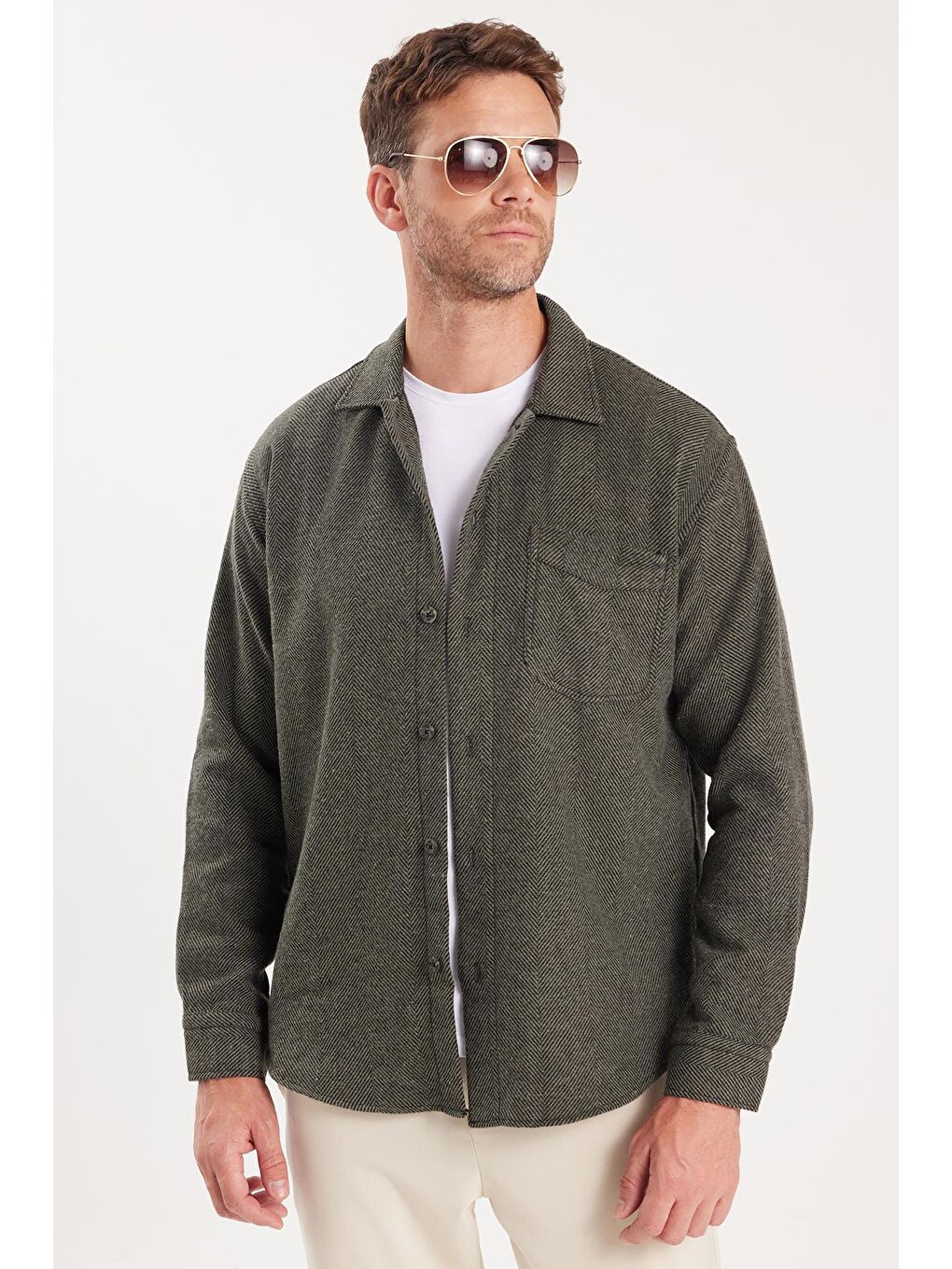 Erkek Relax Fit Rahat Kesim Oduncu Tek Cepli Kapaklı Armürlü Haki Apaş Yaka Kışlık Gömlek