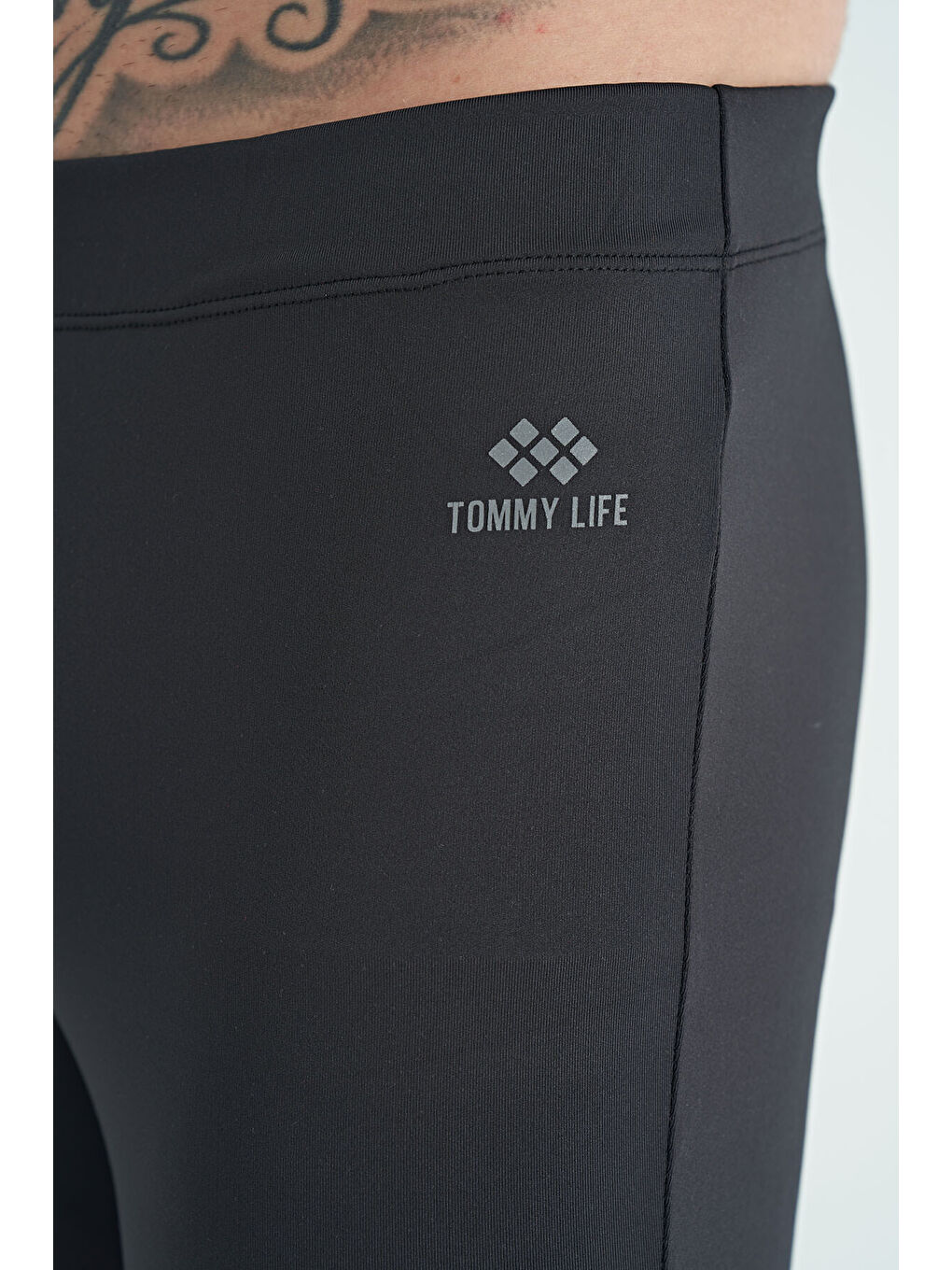 TOMMYLIFE Siyah Arka Bilek Baskı Detaylı Yüksek Bel Slim Fit Aktif Spor Erkek Tayt - 84988 - 3