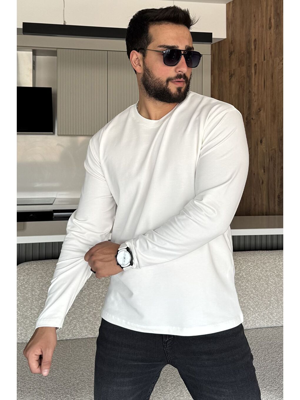 Ekru Erkek Bisiklet Yaka Basic Sweatshirt-1