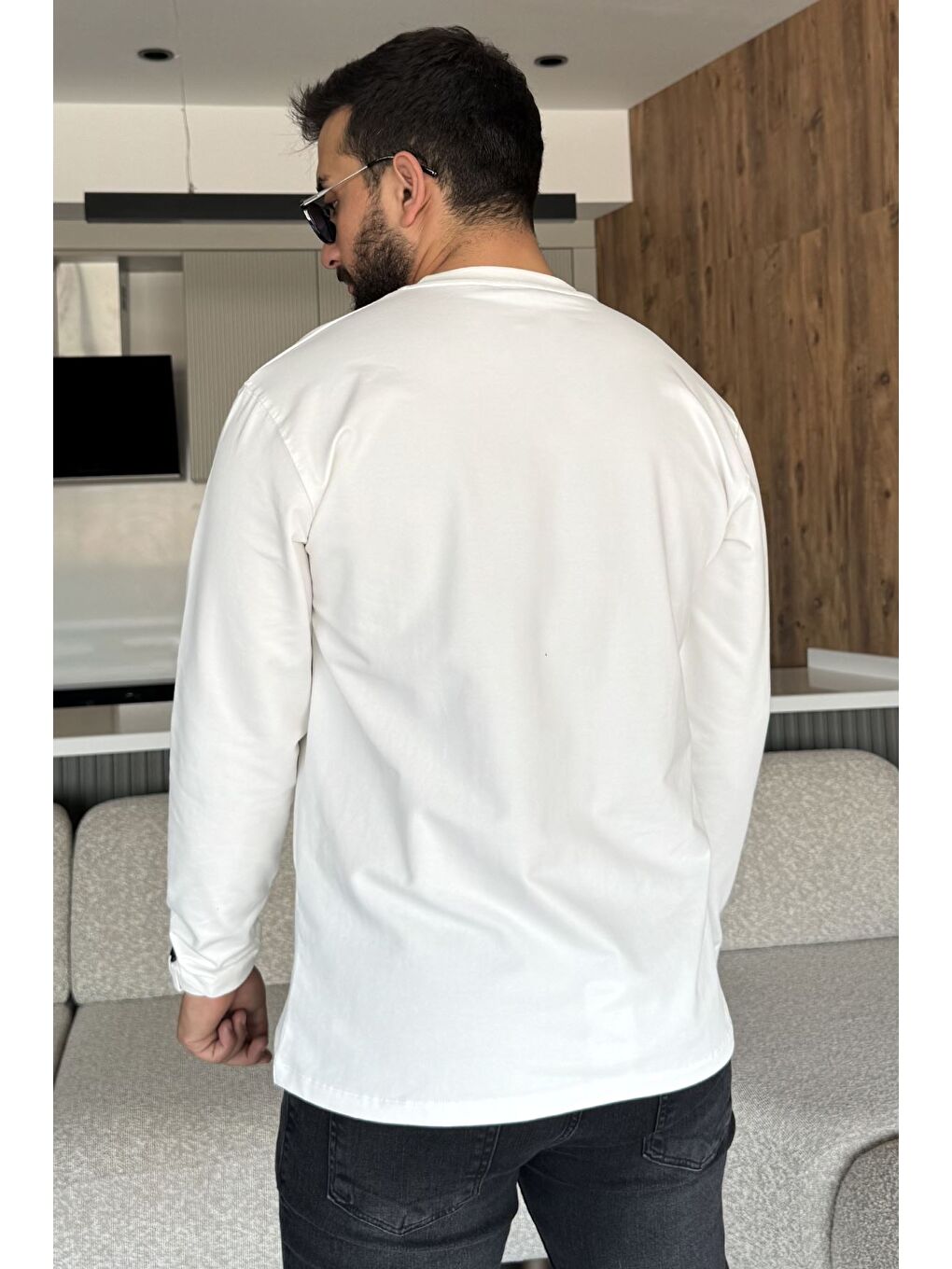 Ekru Erkek Bisiklet Yaka Basic Sweatshirt-3